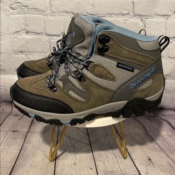 BearPaw Waterproof Hiking Outdoor Boots NWOT Sz 8.5 Women’s - Picture 3 of 9